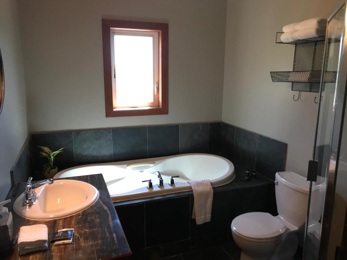 Wesbert Winery & Guest Suites Penticton Luaran gambar